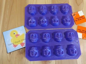 Halloween ICE CUBE TRAYS MOLDS Set of 2 SKULLS Purple Plastic Each Makes 8 Cubes - Picture 1 of 2