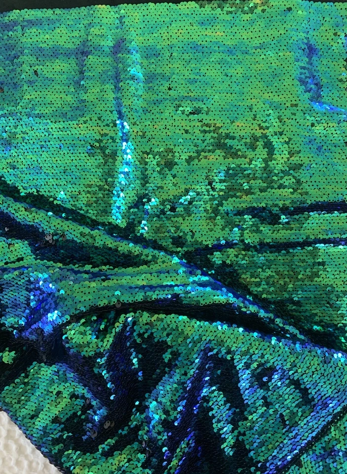 Tela de lentejuelas sirena pavo real negro verde azul 36” W x 52” L NUEVA Y PRECIOSA Foto 1 de 4