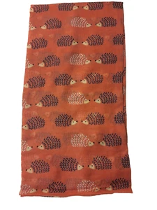 Lua Scarf Hedgehog design - Picture 1 of 1