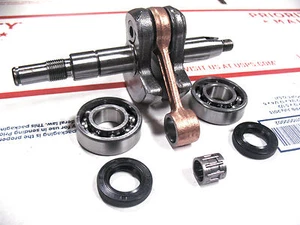 Crankshaft bearings oil seals Husqvarna 362 365 371 372 372XP NEW Jonsered - Picture 1 of 1