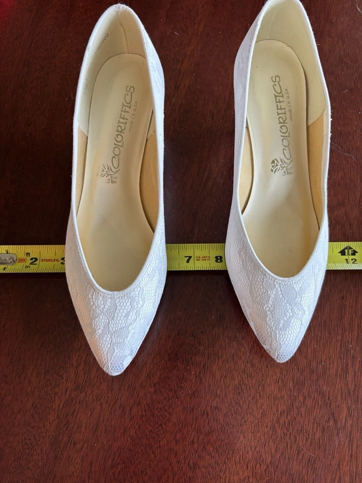 Винтажные свадебные свадебные туфли размер 7,5 белые кружевные поверх атласных - Изображение 1 из 4