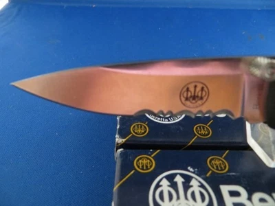 RARE NEW OLD STOCK Beretta Bullet Knife 380 Partially Serrated - Image 1 of 4