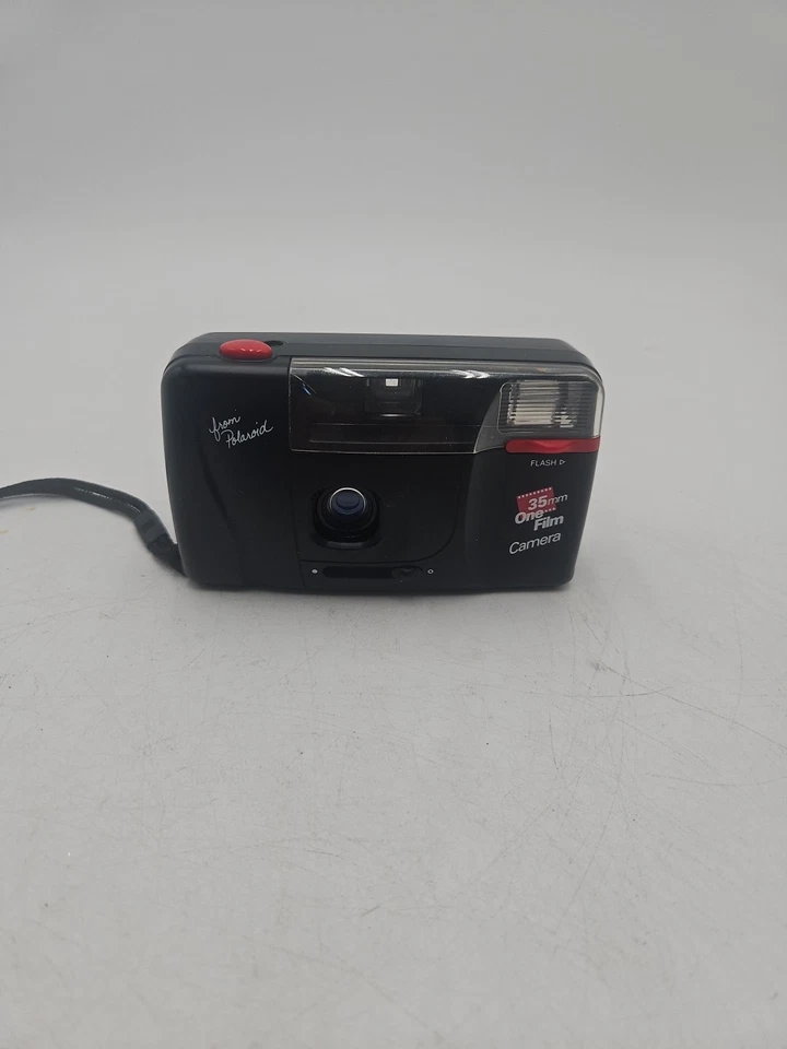 Polaroid 35mm One Film Black Built in Flash Auto Focus Point & Shoot Camera - Image 1 of 4
