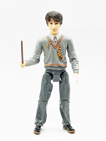 Vintage 2003 Warner Bros. Harry Potter Action Figure W/ Wand & Moving Action Cover