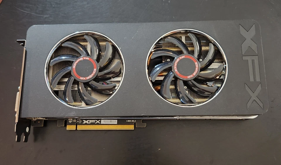 XFX AMD (R9-280X-TDFD) 3GB GDDR5 SDRAM PCI Express 3.0 x16 Video Card#0568 - Image 1 of 4