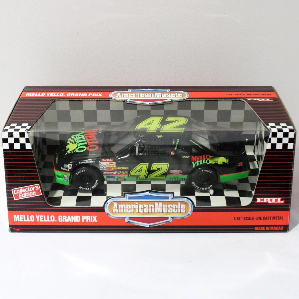 KYLE PETTY 1992 ERTL #42 MELLO AMARILLO 1/18 2020 KB M&Ms 2005 Ice Age 2005 Robby Foto 1 de 4