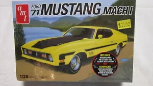 AMT 1971 FORD MUSTANG MACH I KIT MODELLO SCALA 1/25 - Foto 1 di 2