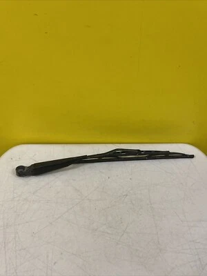2001-2007 CHRYSLER VOYAGER / GRAND VOYAGER REAR WIPER ARM & BLADE 04717712AA - Image 1 of 4