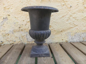 Französiche Vase Amphore Gusseisen Pflanzenvase antik aus Frankreich - Bild 1 von 8
