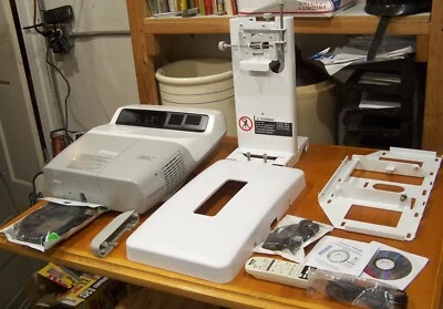 Complete Epson BrightLink 450Wi Interactive Projector / H317A lamp hours 41 - Image 1 of 4