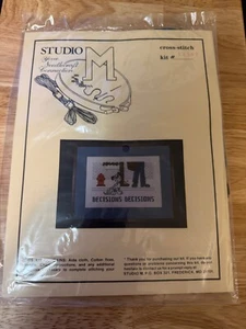 Studio M - Decisiones - Kit de punto de cruz nuevo en paquete - #11507 - Imagen 1 de 3