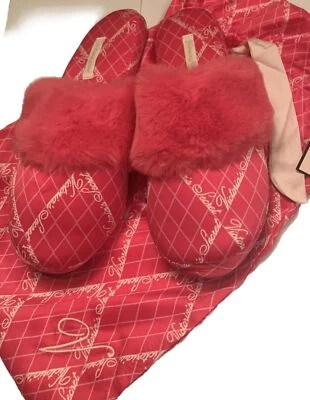 😎🩷NWT Victoria’s Secret Pink “Fur” Trim Slippers Small (5-6) - Imagem 1 de 4