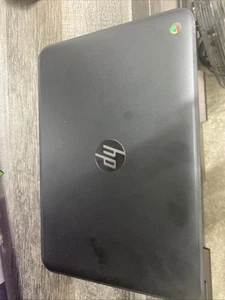 Windows 10 Chromebook Laptop/in Working Condition/this Goes For A Good $50 - Picture 1 of 3
