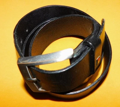 МУЖСКОЙ TOMMY HILFIGER черный из натуральной кожи ремень размер 36/90 см... - Изображение 1 из 4