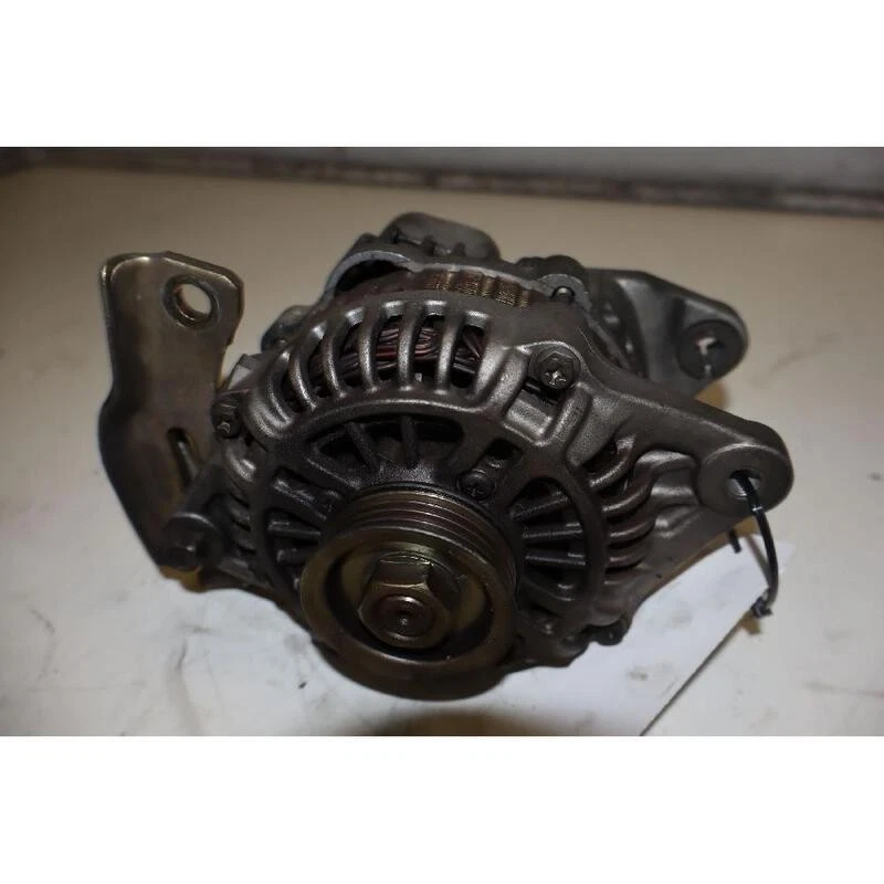 GENERATOR FÜR MAZDA 323F LANTIS (94-99) 1.8 BER. 5P/B/1800CC 1994 Foto 1 de 4