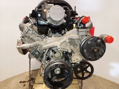 6.2L V8 Gasoline Engine Opt L86 from 2015 Silverado 1500 [99,275 miles] 12230882 Foto 1 de 4