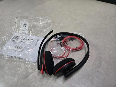 NOB Plantronics - Blackwire 3220 - Wired Dual-Ear (Stereo) Headset Boom Mic - Image 1 of 4