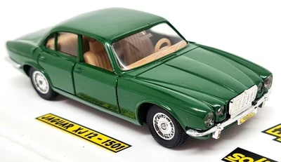 Coche modelo a escala diecast Solido 1/43 Jaguar XJ-12 verde 1501 Foto 1 de 4