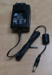 Adaptador de CA fuente de alimentación Sunfone ACW018A3-12U para disco duro externo 12V 1.5A - Imagen 1 de 1