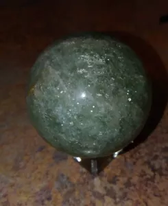 Sfera di quarzo fragola verde - Foto 1 di 8