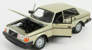 wonderful diecast-modelcar VOLVO 240GL 1986 - goldmetallic - 1/24 - lim.edition - Picture 1 of 6