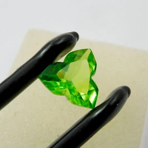 Natural Peridot 9.80 Ct Premium Quality Treated Green  Gemstone Free Delivery - Picture 1 of 12