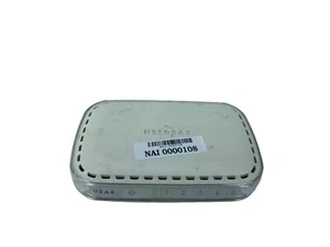 Netgear GS605 *5 Port Gigabit Ethernet Switch - Picture 1 of 10