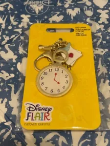 Nuevo Disney Alicia en el País de las Maravillas Estilo Llavero para Bolso de Mano Dije Llavero Etiqueta - Imagen 1 de 4