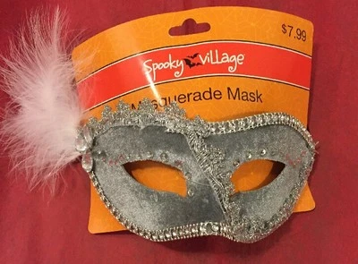 Máscara de mascarada Spooky Village plateada y blanca Foto 1 de 4