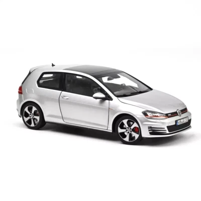 1/18 Volkswagen Golf GTI 2013 coche modelo diecast plateado completamente abierto por Norev 188551 Foto 1 de 4