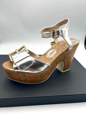 Sandalias Juicy Couture JC BRINSILVER para mujer con detalles plateados dorados plataformas zapatos Foto 1 de 4