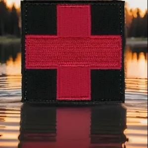 2 Zoll rot auf schwarz Medic Sanitäter Patch passt für VELCRO® MARKE Schlaufenverschluss - Bild 1 von 3