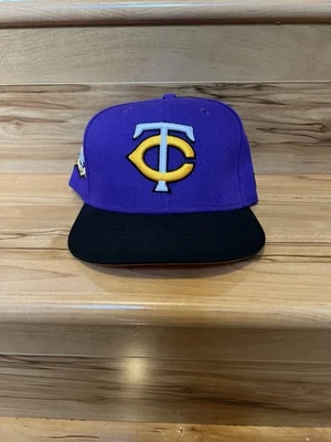 Pro Image America Minnesota Twins New Era 59fifty Size 8 Vikings Crossover NFL - Image 1 of 4