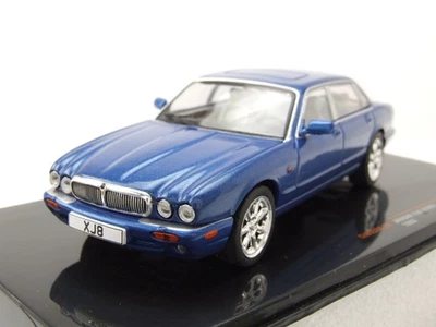 Jaguar XJ8 X308 RHD 1998 Blu Metallizzato Modellino 1:43 Ixo Models - Immagine 1 di 4
