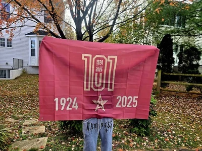 Universitario de deportes TRICAMPEON *29 bandera del TRICAMPEON 2025 150x90 cm - Imagem 1 de 2