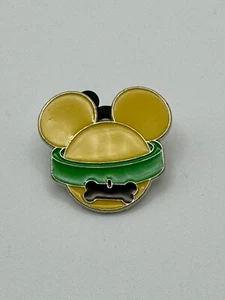 Disney Trading Pins 86541: Mickey Mouse Icon Mystery Pouch - Pluto Only - Picture 1 of 1
