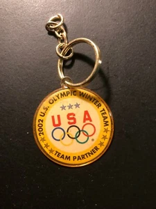 " 2002  U.S. OLYMPIC WINTER TEAM." Team Partner Keychain  - Picture 1 of 4
