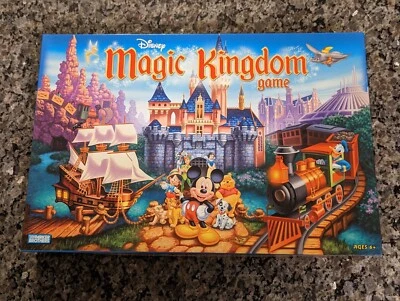 💯 Complete 2004 Disney Magic Kingdom Theme Park Board Game Parker Brothers - Image 1 of 3