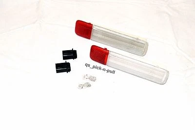 03-09 Luces de cortesía Hummer H2 izquierda y derecha con bombillas | Juego de paneles de puerta OEM Foto 1 de 2