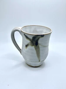Pottery Mug with Sea Bird Images - Picture 1 of 6