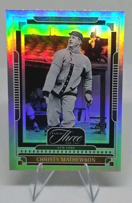 Holograma Panini Three and Two Silver 2025 #01/49 Christy Mathewson #39 Salón de la fama Foto 1 de 3