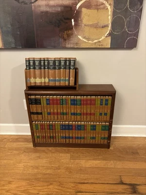 Набор из 64 книг Britannica Great Books Of The Western World 1952 г. в оригинальной коробке - Изображение 1 из 4