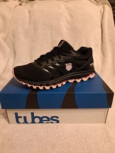 K-Swiss Women's Size "8" Tennis Shoes - Picture 1 of 5