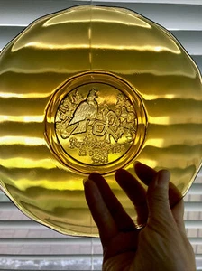 Tiara Glass Christmas Plate  - Picture 1 of 4