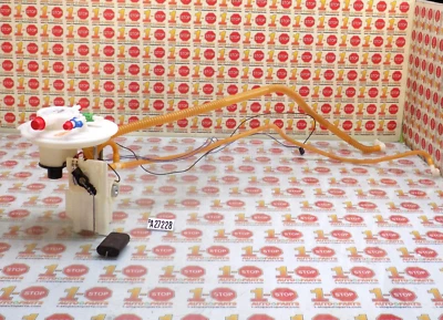 2007-2008 CHRYSLER PACIFICA CONJUNTO DE BOMBA DE GASOLINA COMBUSTÍVEL DIREITA 05101805AE FABRICANTE DE EQUIPAMENTO ORIGINAL - Imagem 1 de 4