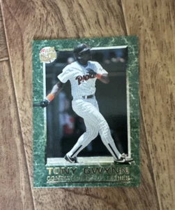 Tony Gwynn 1992 Fleer Ultra Commemorative Card #4 of 10. SD Padres HOF Green - Picture 1 of 2