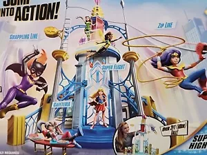 DC Super Hero Girls Super Hero High School Juego con Figura Exclusiva Batgirl - Imagen 1 de 16