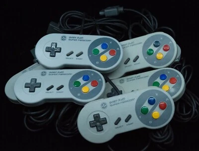 **VENDEDOR DE EE. UU.** Controlador Hori HSJ-17 Nintendo Super Famicom / SNES Foto 1 de 4