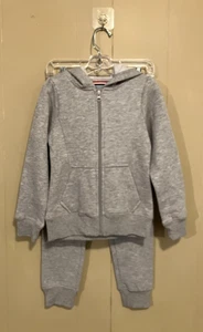 NWT Liberty & Valor Girls Gray 2 pc. Hoodie Sweatsuit Sweatshirt Joggers Size 6 - Picture 1 of 6