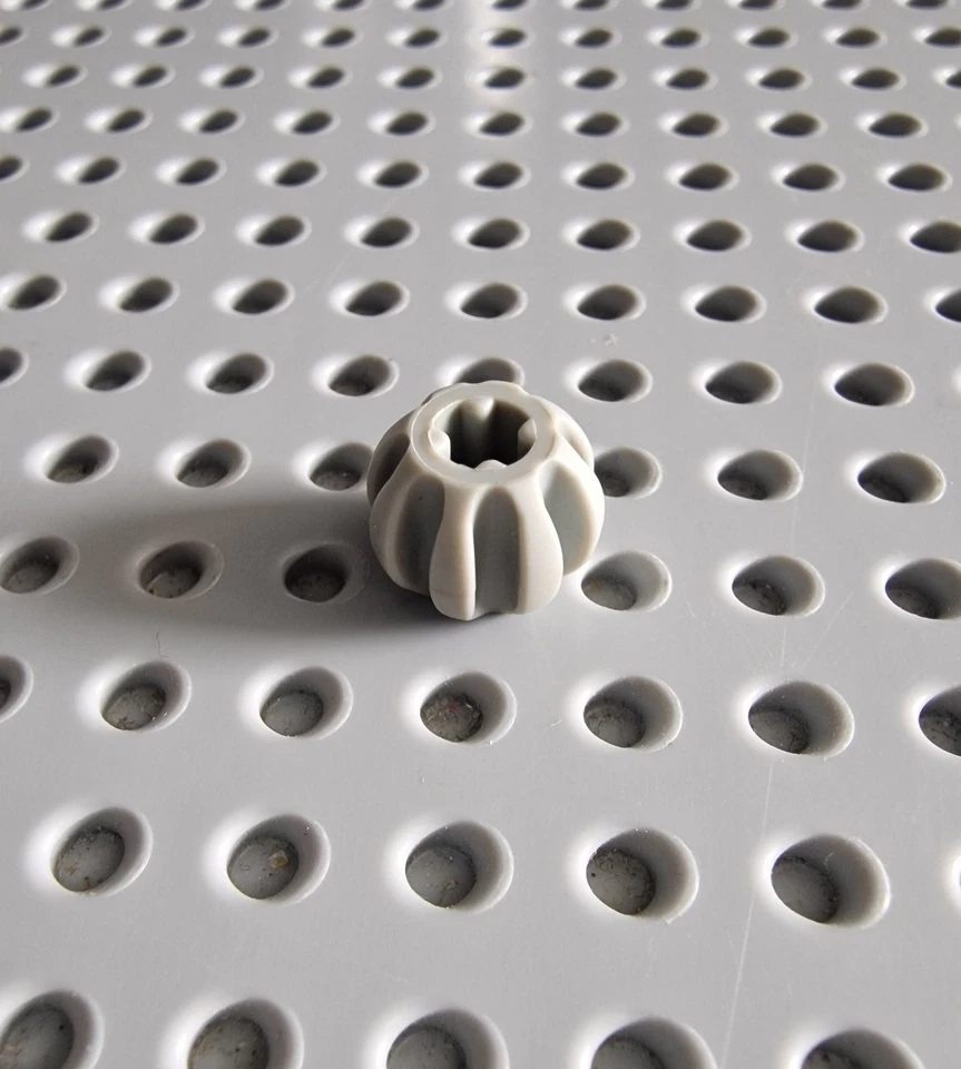 Lego Technic Technik Ball Zahnrad mit Rillen und Achsloch hellgrau 2907 P8 - Bild 1 von 1